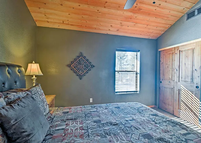 On 5 Acres W/ Fireplace & Fire Pit