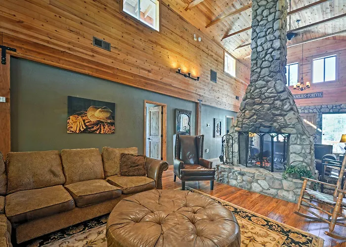 Vakantiehuis On 5 Acres W/ Fireplace & Fire Pit
