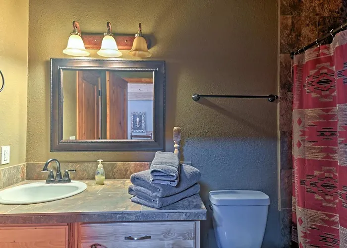On 5 Acres W/ Fireplace & Fire Pit Vakantiehuis *