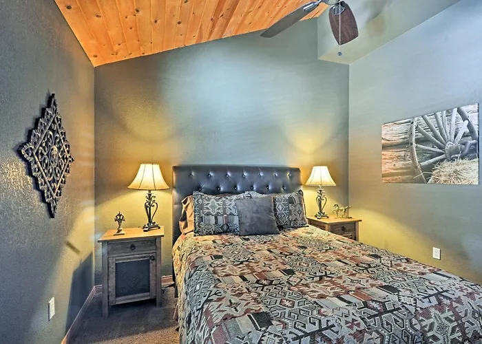 On 5 Acres W/ Fireplace & Fire Pit